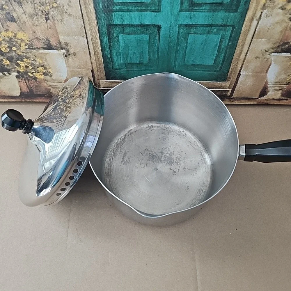 Farberware 10/18 Stainless Steel 3Qt Sauce Pan with Lid